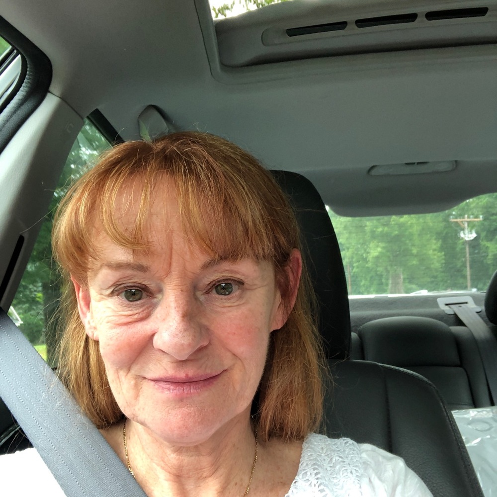 Meet your Posher, Debbie